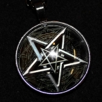 Přívěsek 3D Pentagram obrácený